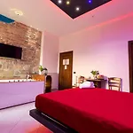 Luxury Pompei