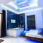 Luxury Pompei