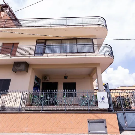 Luxury 招待所 庞贝