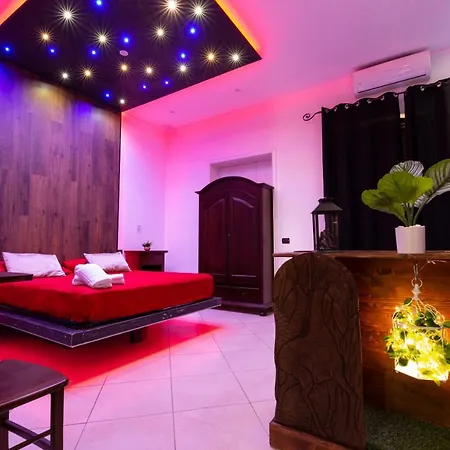 Luxury 招待所 庞贝