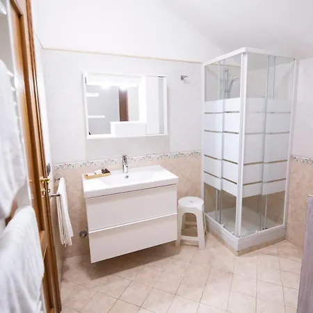 Luxury 招待所 庞贝